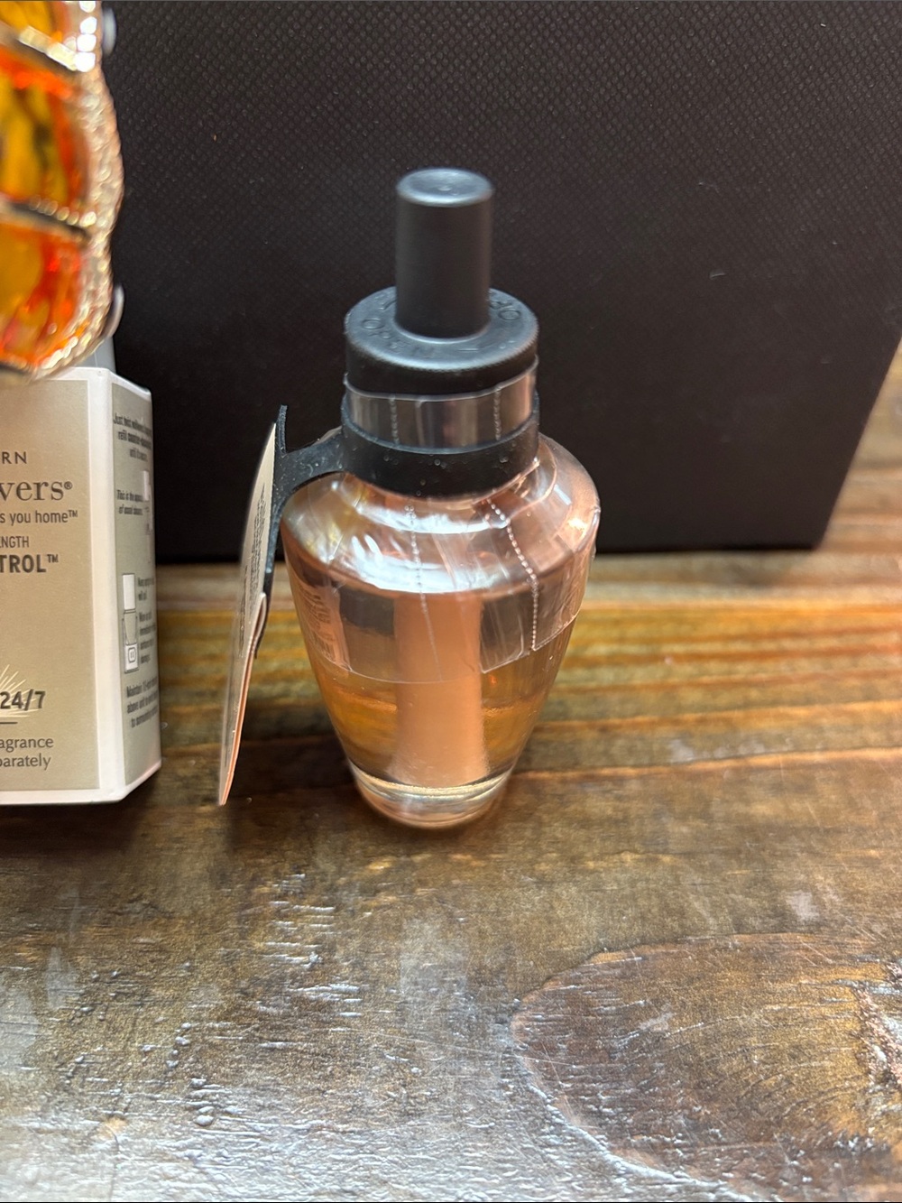 Bath & Body Works Bee Hive Wallflower and Campfire Donut Refill - Picture 3 of 4